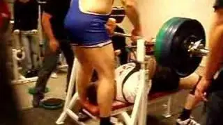 P&eacute;tur Bruno 210kg bekkpressa