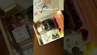 Comment below to order!!#birthday #chocolate #gift #makeup #hampers #effort #birthday #friends #love