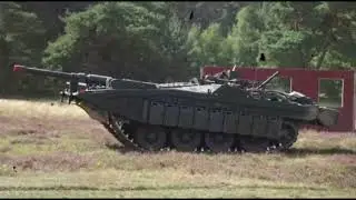When Tanks Were Built for Survival &ndash; Rare WWII Tank Assembly Scene