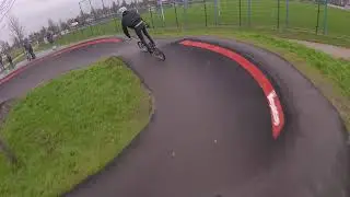 MTB Flow following John @pumptrack Nijmegen