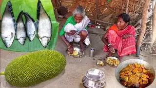 FISH CURRY with RAW JACKFRUIT cooking&eating by our santali tribe grandma||rural village India