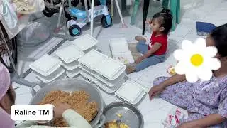 RALINE BANTU OPUNG DAN MAMA BUAT NASI GORENG DI WIRIT PAPA 🍛💖