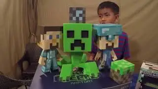 Creeper Anatomy, Limited Edition Steve? & Diamond Steve & Vinyl Creeper: Minecraft Figure Comparison