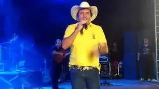 Juliano Cezar Na Capa da Costela ao vivo em Ipu&acirc; SP.