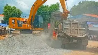 CAT and Dum Track heavy machine power full #automobile #xcavator #bulldozer #tracktor #excavatorcat