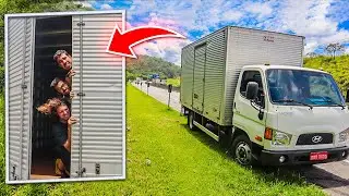 Viajei para Outra CIDADE Dentro do BAÚ do CAMINHÃO