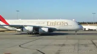 Emirates A388 Taxi to gate 51 after Go Around At RWY 21 (EK420 Rego A6-EUU)
