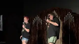 Dan Dougan and Sleazy do Karaoke
