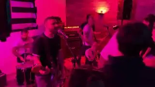 Au Coco's Bar en concert Long Knife [punk hardcore - Portland / USA] + Syndrome  81 [punk - Brest]