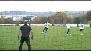 Janot seul face aux attaquants