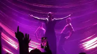 Jessie Ware - Save a Kiss (What’s Your Pleasure? Tour - México)