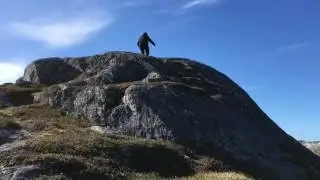 Bag Bjerget/Behind the mountain