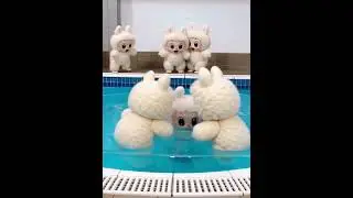 Labubu jumps into the pool&hellip; and the reggaeton party begins 💦🔥🐰 #labubu #lafufu #cute #doll #happy