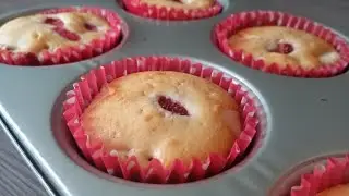 🍓✨ These are The tastiest Strawberry Cupcakes ever! strawberry muffin/cupcake recipe