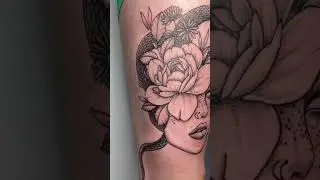 🌺 Flower Lady Head Tattoo By Beccashawtattoos #tattuba #shorts #tattooartist #tattoo #inked #flower