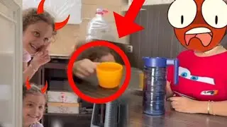 Двое маленьких детей Джасмин и Хани Рич Шайн постоянно теряют очки, обманывая свою сестру