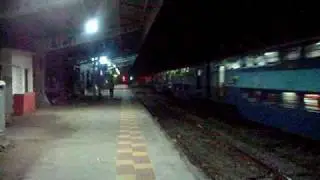 [2010] WCAM-1 Flying Ranee. Non-AC Double Decker Coaches