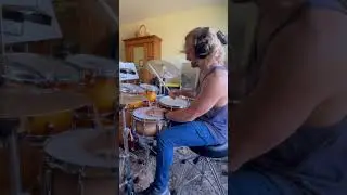 Trying new things #drums #drummer #drumming #prodrummer #prodrummermethod #bateria #baterista