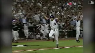 Unbelievable! Game 7 Bottom 9th of 2001 Yankees vs DBacks. Gonzo with the historic walk-off!