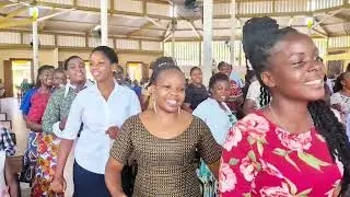 COCKTAIL (Naomba baraka & Tunapaswa Kushukuru) - Live Performance