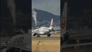 Acceleration and takeoff J-AIR E-190 #Shorts