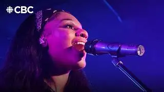 Watch Reeny rip a keytar solo, wow the audience and close the show with Feel Me