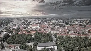 Kom&aacute;rom from above