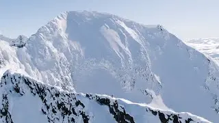 Dropping into a an icy 50&deg; couloir without rope at 