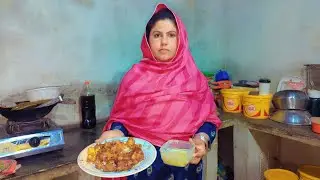 We made chicken pakoras, very tasty, spicy, Kanza Village Life, family, we people