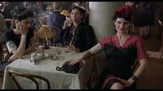 The Pianist (C) Roman Polański Caf&eacute; Piano Scene
