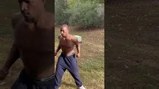 #Boxing #BoxingTraining #BoxingMotivation #FightDiscipline  #BoxingShorts #SpeedBag #train  #Boxer