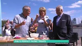Phil's Picnic Treats - Rose Petal Eton Mess | This Morning