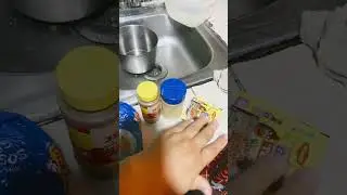 Cena de hoy locrio de fideo con chuleta frita