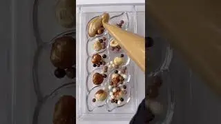 Silikomart Tritan Chocolate Mold, RIFLESSO-B
