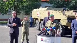 Na Slovensko doviezli z Fínska prvé zo 76 vozidiel 8x8