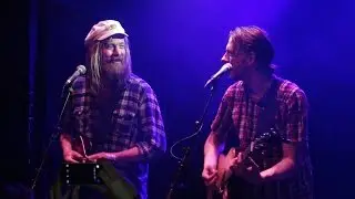 Friska Viljor - Tell me (Live at B72 Vienna)