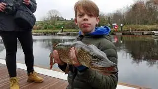 Belleek marina Erne-chasing pike and perch *losing monster on dropshot fishing*