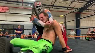 Advanced pro wrestling heavyweight title match