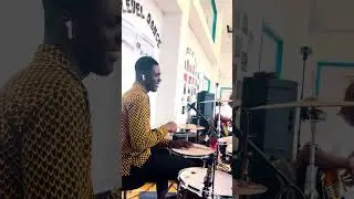 THIS GOSPEL REGGAE GROOVE  CAN MAKE YOU FORGET YOUR WORRIES. 🔥🔥 #drummer  #creativdru#creativdrums