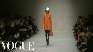 Burberry Ready to Wear Fall 2011 Vogue Fashion Week Runway Show
