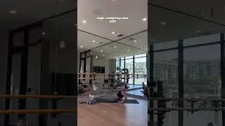STRONG CORE WORKOUT , SUMMER OTW 🤸🏻 ♀️ there&rsquo;s 4 of me 😎🎀✨#coreworkouts #abworkout #absworko
