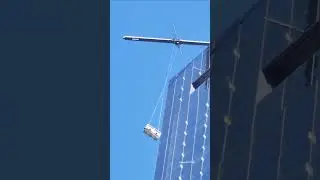 Window washers dangle from broken scaffold in NYC