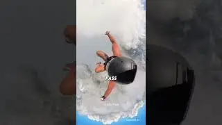 Парашютист проваливается в облака и теряет всякую видимость 😱☁️