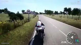 Ride 4 Yamaha R1 in  ulster GP