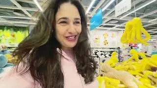 Shopping with family is different fun  #yuvikachaudhary 