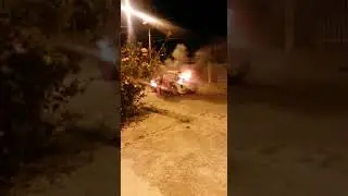 Radicais - Fusca fica d&aacute; pane  e motorista e passageiros  metem fogo