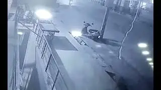Bike chori CCTV Footage, @alwarnewsupdate