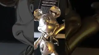D23 Gold Membership Present Mickey Mouse 100 Milestone Statue
