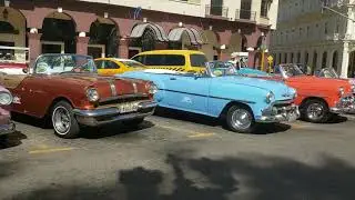 60 Seconds of Classic Cars in Havana, Cuba