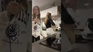 Vaya pedo se tiro mi madre 😅